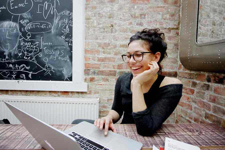 15 Ways to Cultivate a Healthy Relationship With Your Job