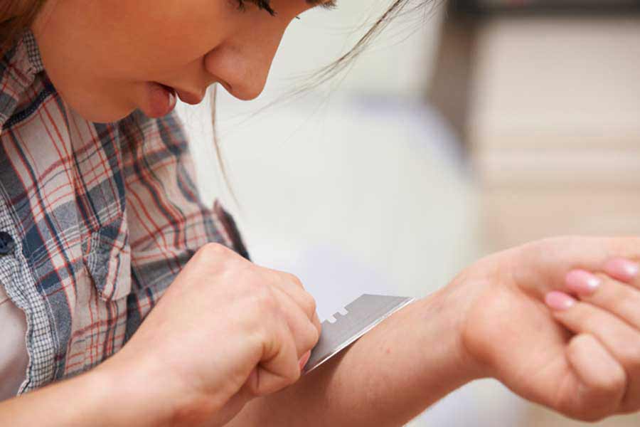 What You Should Know About Adolescent Cutting