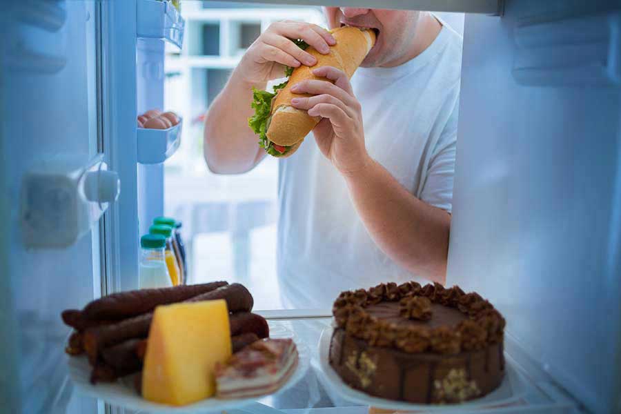 How Do Unhealthy Foods Trigger Addiction and Weight Gain?