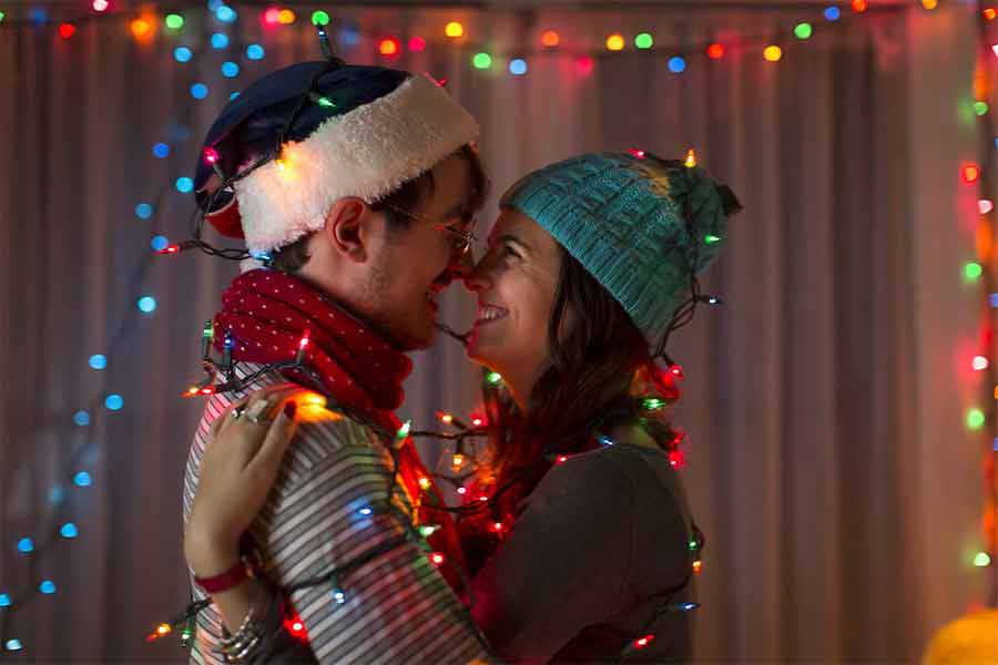 10 Tips to Have Fun with Your Partner This Christmas