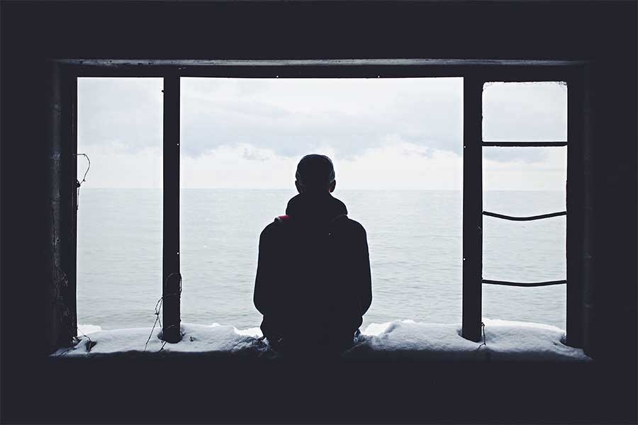 Minimalism: The 6 Mental Joys of Living in Bare Elegance