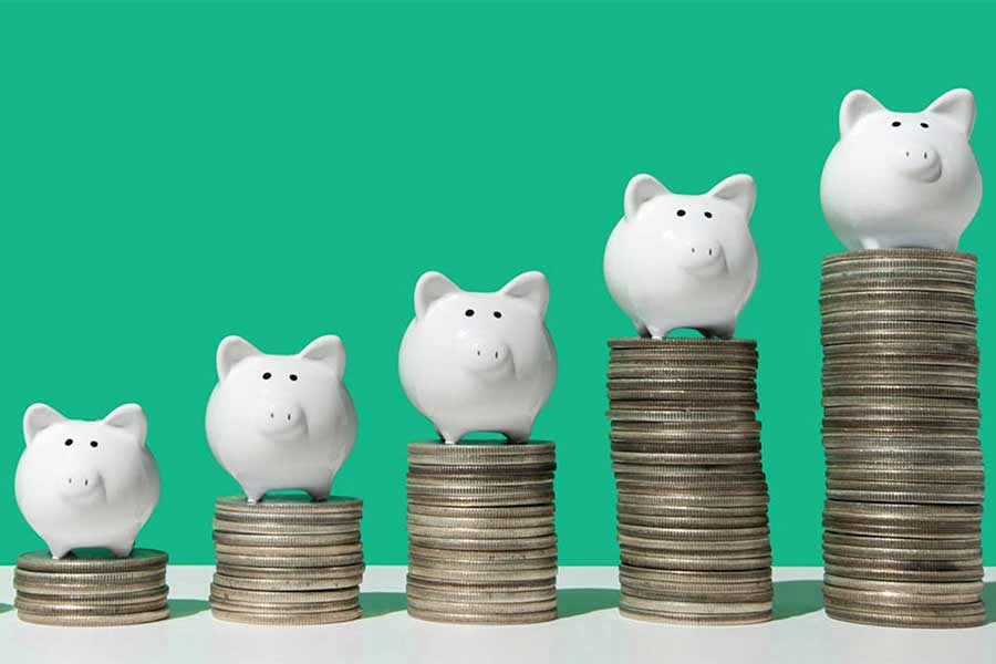 10 Financial Goals to Pursue Before You Reach Your 30s