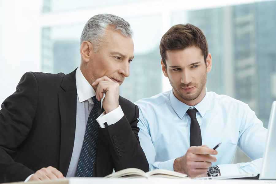 5 Easy Ways to Overcome the Battle of the Generations in the Workplace