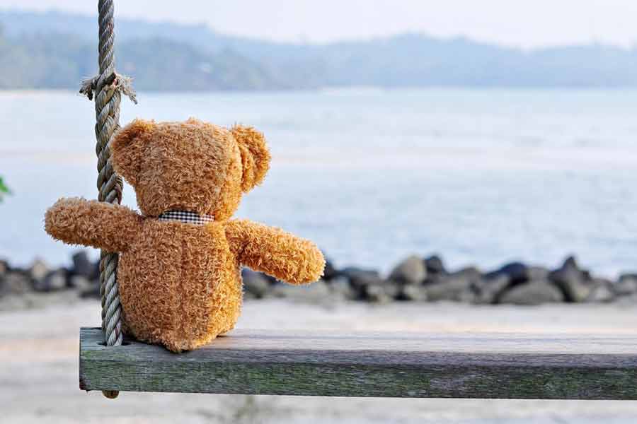 Feeling Lonely? Here are 18 Strategies to Help