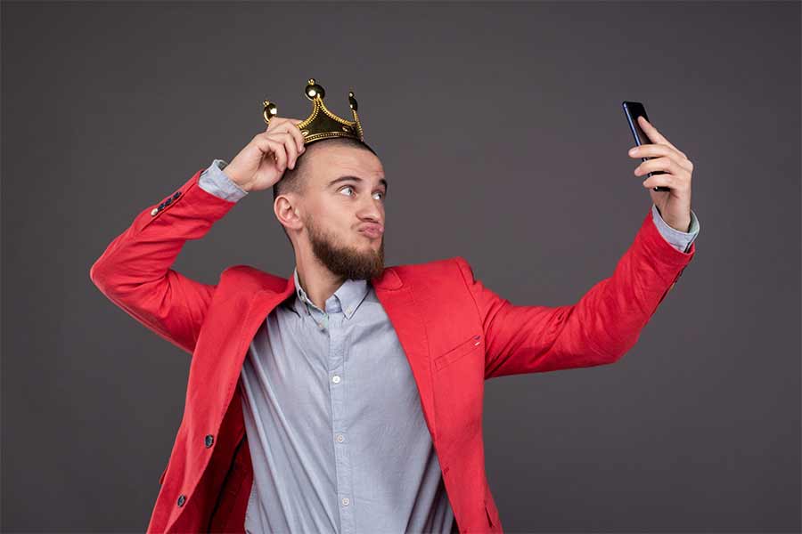 Warning Signs that You're Dating a Narcissist