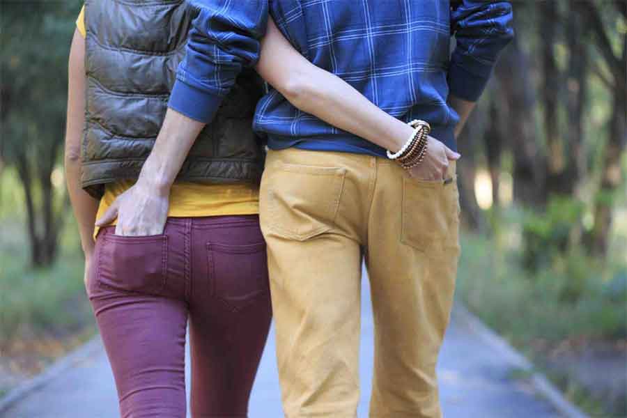 The 10 Stages of a Relationship Everyone Should Know