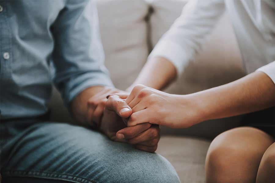 Should You Offer Sympathy or Empathy to Be Supportive?